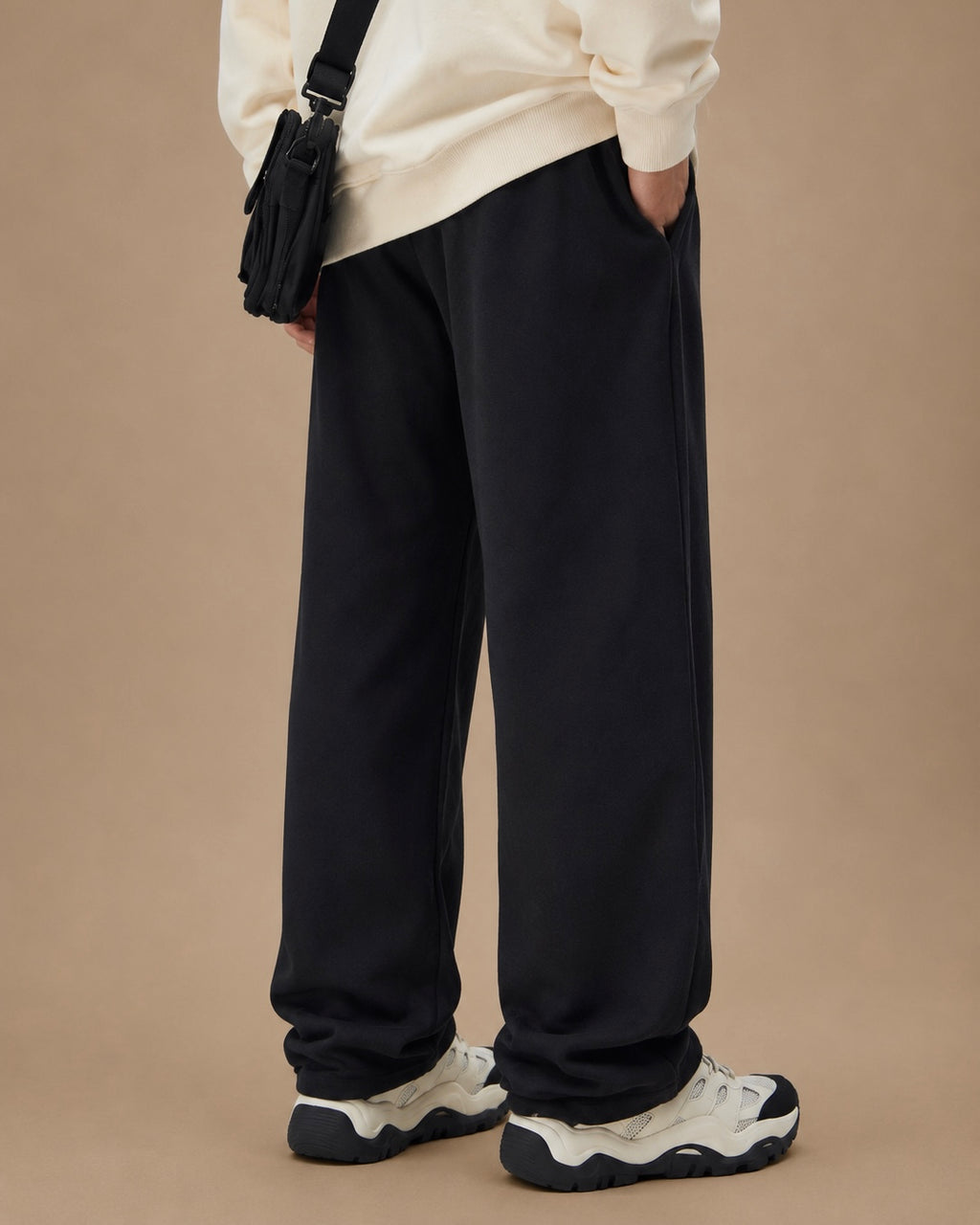 QUANSH SWEATPANTS (BLACK)